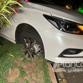 Fotos de Câmera de segurança registra motorista avançando preferencial e causando acidente em Maringá 