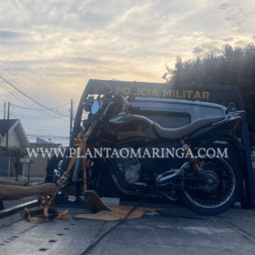 Fotos de Câmera registra motorista avançando preferencial e causando grave acidente em Maringá