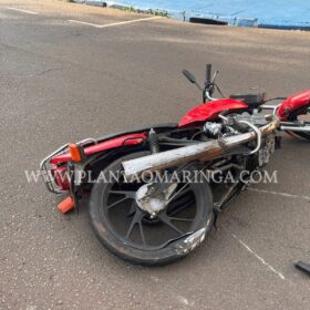 Fotos de Carro avança preferencial e deixa motociclista em estado grave, em Maringá
