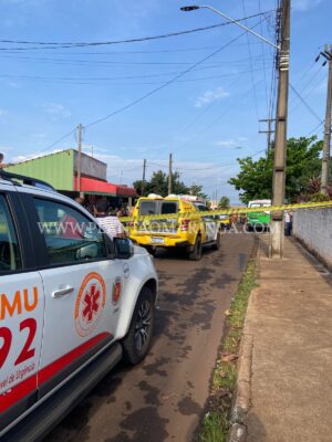 Fotos de Homem é morto com mais de 20 facadas na tarde deste sábado