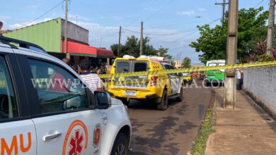 Fotos de Homem é morto com mais de 20 facadas na tarde deste sábado