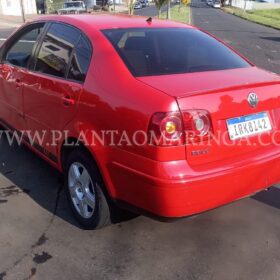 Fotos de Flagrante - Motociclista sofre ferimentos graves após batida contra carro em Maringá