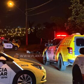 Fotos de Câmera registra homem sendo executado com 30 tiros na cabeça na frente do filho em Maringá