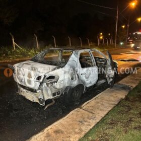 Fotos de Câmera registra homem sendo executado com 30 tiros na cabeça na frente do filho em Maringá
