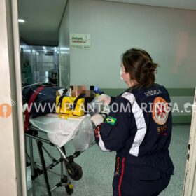 Fotos de Suspeito de furto sofre traumatismo craniano e é intubado após tentativa de linchamento