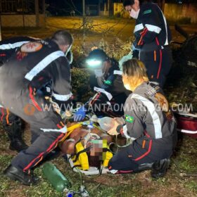 Fotos de Homem esfaqueado e agredido com tronco de árvore em Maringá morre no hospital  