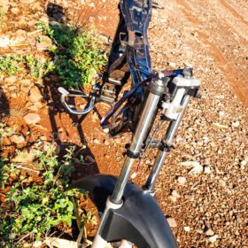 Fotos de Moto furtada é encontrada depenada na Zona Rural de Maringá  