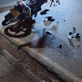 Fotos de Mecânico morre após bater moto de frente com carro em Sarandi