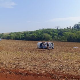 Fotos de Professora que morava em Maringá morre após ser arremessada de carro que capotou  