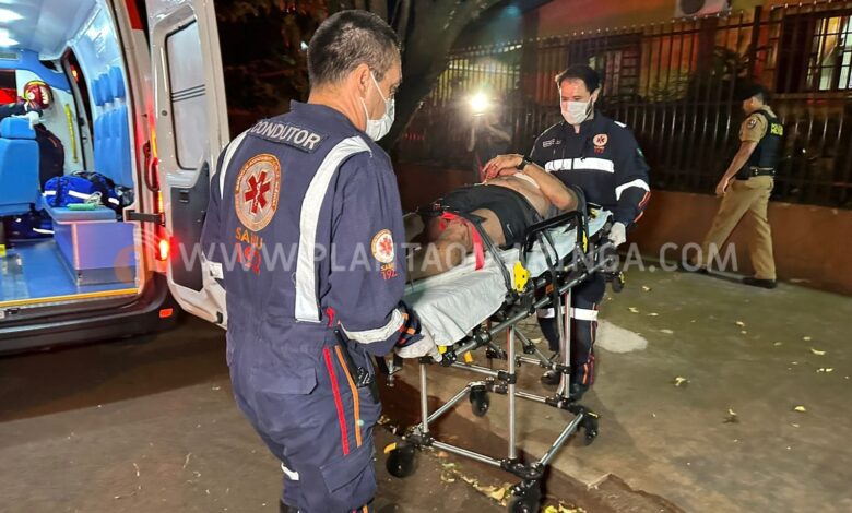 Homem é esfaqueado pelo namorado em Maringá Foto 1 Fotos de Homem é esfaqueado pelo namorado em Maringá