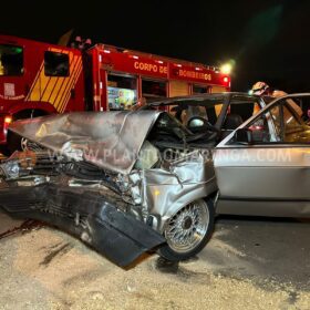 Fotos de Homem fica preso nas ferragens após acidente em Maringá