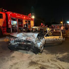 Fotos de Homem fica preso nas ferragens após acidente em Maringá