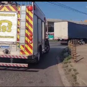 Fotos de Homem morre após ser atropelado por carreta em Maringá