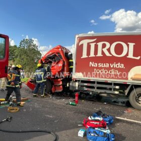 Fotos de Motorista morre após grave acidente na BR-376 em Marialva 
