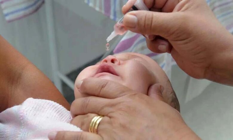 Saúde alerta para importância da vacinação contra a pólio para evitar retorno da doença Foto 1 Fotos de Saúde alerta para importância da vacinação contra a pólio para evitar retorno da doença