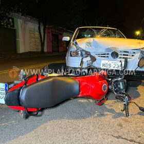 Fotos de Motorista invade a contramão, bate em motociclista em Maringá 