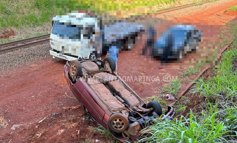 Fotos de Motorista perde controle e carro despenca de barranco em Maringá