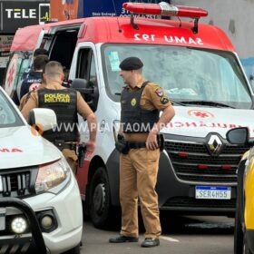 Fotos de Mulher é atacada e ferida com 7 facadas pelo ex-companheiro em Sarandi; Homem tentou suicídio 