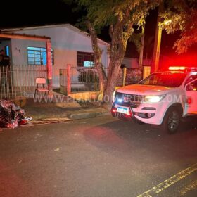 Fotos de Mulher mata vizinho a golpes de faca em Maringá