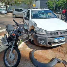 Fotos de Imagens de câmera de segurança registram grave acidente em Maringá 