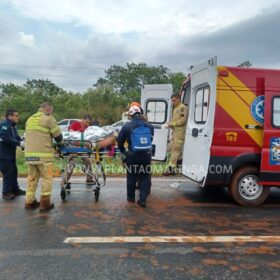 Fotos de Dois helicópteros são acionados para resgatar vítimas de acidente na BR-376