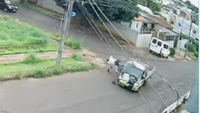 Fotos de Câmera registra acidente que matou motociclista em Maringá 