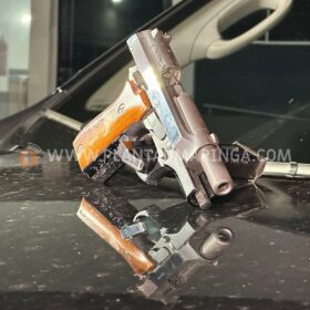 Fotos de Homem é encaminhado para Delegacia de Maringá após ser flagrado com arma de fogo