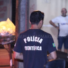Fotos de Homem é executado com 13 tiros após ser chamado na porta de casa Maringá e suspeita é de crime passional 