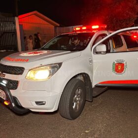 Fotos de Homem é executado com 13 tiros após ser chamado na porta de casa Maringá e suspeita é de crime passional 