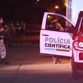 Fotos de Homem é executado com 13 tiros após ser chamado na porta de casa Maringá e suspeita é de crime passional 