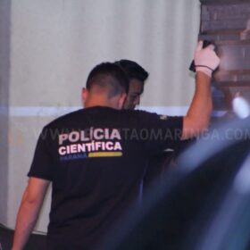 Fotos de Homem é executado com 13 tiros após ser chamado na porta de casa Maringá e suspeita é de crime passional 