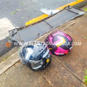 Motorista de micro-ônibus avança preferencial e causa grave acidente em Maringá Foto 1 Fotos de Motorista de micro-ônibus avança preferencial e causa grave acidente em Maringá