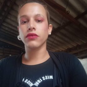 Fotos de Mulher trans que foi executada a tiros em Sarandi é identificada
