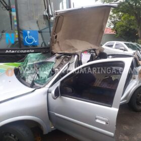 Fotos de Câmera registra motorista avançando preferencial e sendo atingido por ônibus em Maringá  