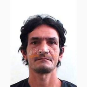 Polícia Civil investiga morte de homem encontrado com ferimentos de faca em Maringá Foto 1 Fotos de Polícia Civil investiga morte de homem encontrado com ferimentos de faca em Maringá