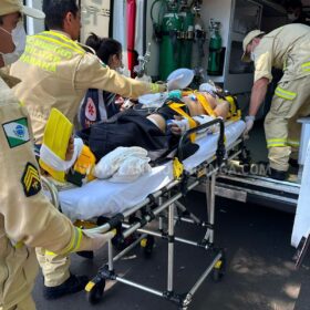 Fotos de Sorveteiro é intubado após ser atropelado por moto em Maringá 