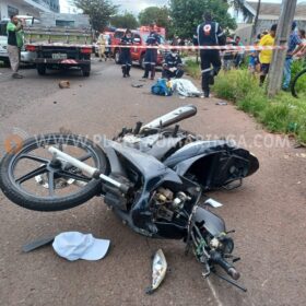 Fotos de Motociclista de 40 anos morre após grave acidente em Maringá