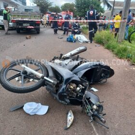 Fotos de Tragédia em Maringá: Motociclista morre após colisão com caminhão 