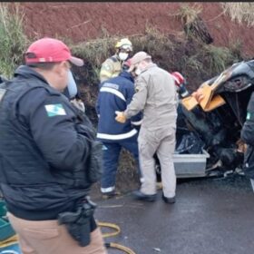 Fotos de Três pessoas morreram carbonizadas após acidente na região
