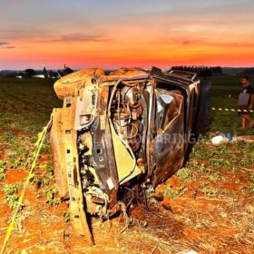 Fotos de Um adolescente morreu e duas sofreram ferimentos graves após carro com queixa de furto capotar 