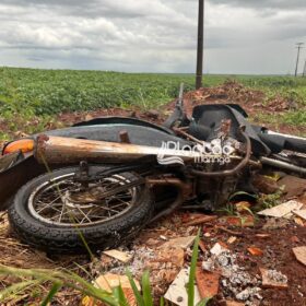 A caminho do cemitério para visitar o filho que morreu a cerca de um mês mulher morre em acidente de moto em Sarandi Foto 1 Fotos de A caminho do cemitério para visitar o filho que morreu a cerca de um mês mulher morre em acidente de moto em Sarandi