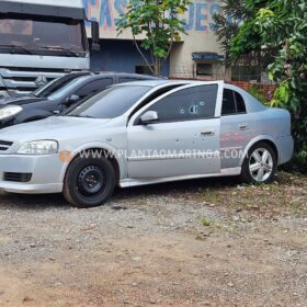 Fotos de Câmera registra homem sendo morto com vários tiros dentro de carro em Maringá 