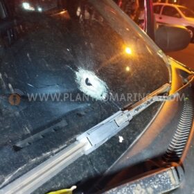 Fotos de Casal de Sarandi com criança em carro sofre ataque a tiros em Maringá, e homem é baleado