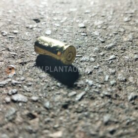 Casal de Sarandi com criança em carro sofre ataque a tiros em Maringá, e homem é baleado Foto 1 Fotos de Casal de Sarandi com criança em carro sofre ataque a tiros em Maringá, e homem é baleado