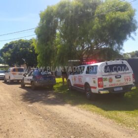 Fotos de Homem que fazia filho refém com faca no pescoço é morto pela Guarda Civil Municipal e Policia Civil de Sarandi