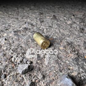 Homens são presos após disparos de arma de fogo próximo a um local de homicídio em Sarandi Foto 1 Fotos de Homens são presos após disparos de arma de fogo próximo a um local de homicídio em Sarandi