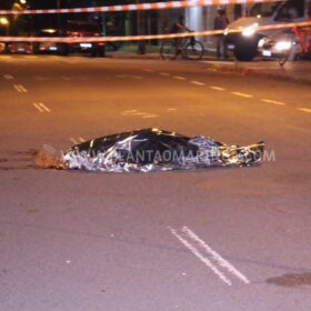 Fotos de Jovem de 25 anos morre após colisão com carreta estacionada em Maringá 