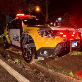 Motociclista foge da polícia na contramão e bate de frente com carro em Maringá Foto 1 Fotos de Motociclista foge da polícia na contramão e bate de frente com carro em Maringá