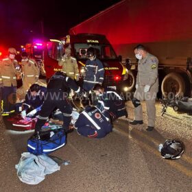 Fotos de Motociclista morre após bater na traseira de carreta estacionada em Maringá