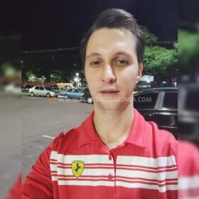 Fotos de Motociclista morre após bater na traseira de carreta estacionada em Maringá